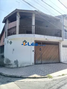 Casa com 3 Quartos à venda, 227m² no Vila Júlia, Poá