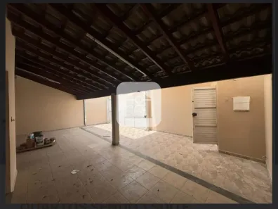 Casa com 3 Quartos à venda, 290m² no Presidente Roosevelt, Uberlândia