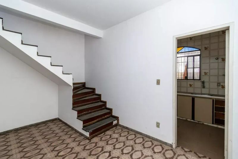 Casa com 4 quartos — Santa Amélia, Belo Horizonte