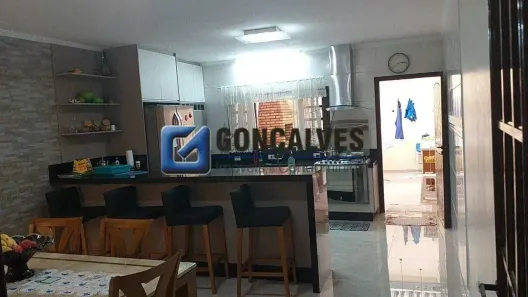 Sobrado com 3 Quartos à venda, 177m² no Vila Helena, Santo André
