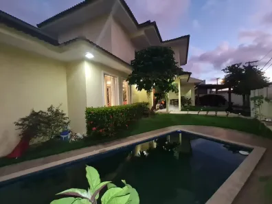 Casa de Condomínio com 4 Quartos à venda, 200m² no Lagoa, Macaé