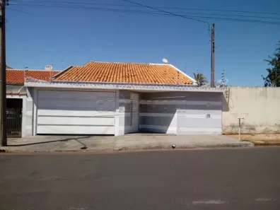 Casa com 3 Quartos à venda, 208m² no Jardim das Estações (Vila Xavier), Araraquara