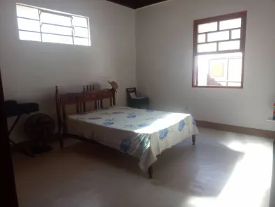 Casa com 3 Quartos para alugar, 950m² no Centro, Lorena