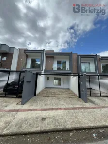 Casa com 3 Quartos à venda, 111m² no Bom Retiro, Joinville