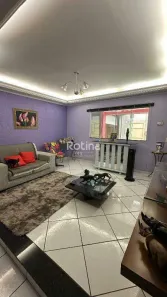 Casa com 3 Quartos à venda, 288m² no Segismundo Pereira, Uberlândia
