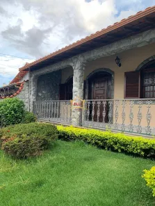 Casa com 3 Quartos à venda, 200m² no Alípio de Melo, Belo Horizonte