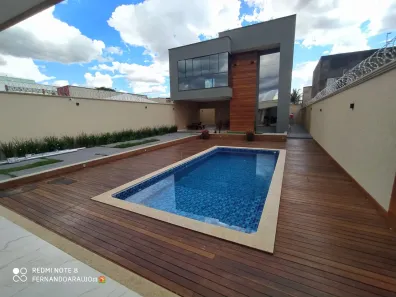 Sobrado com 4 Quartos à venda, 274m² no Parque das Amendoeiras, Goiânia
