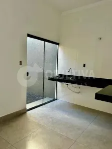 Casa com 3 Quartos à venda, 75m² no Jardim Canaã, Uberlândia