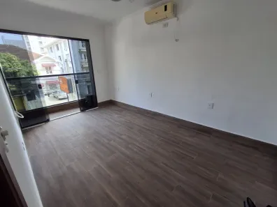 Sobrado com 2 Quartos à venda, 166m² no Gonzaga, Santos