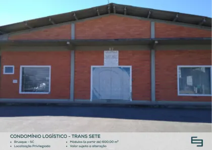 Galpão/Depósito/Armazém para alugar, 600m² no Bateas, Brusque
