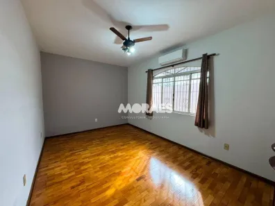 Casa com 3 Quartos à venda, 140m² no Vila Santa Clara, Bauru