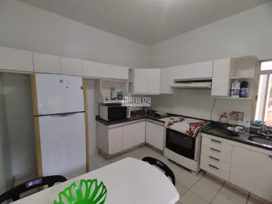 Casa com 3 Quartos à venda, 200m² no Nossa Senhora da Abadia, Uberaba