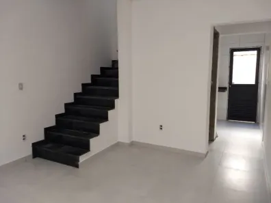 Casa de Condomínio com 2 Quartos à venda, 53m² no Aviação, Praia Grande