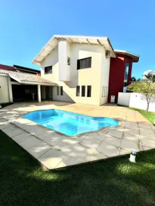 Casa com 4 Quartos para alugar, 363m² no Vila Costa, Taubaté