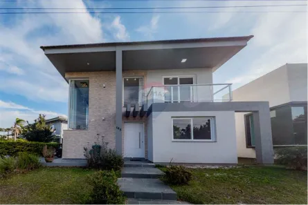 Casa de Condomínio com 3 Quartos à venda, 152m² no Tramandaí, Tramandaí