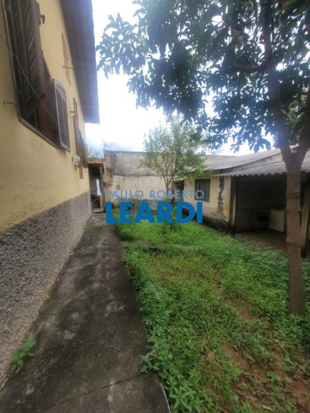 Casa com 3 quartos — Dom Joaquim, Belo Horizonte