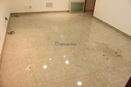 Sala Comercial à venda, 36m² no Vila Uberabinha, São Paulo