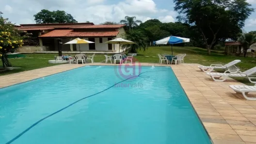 Fazenda/Sítio com 3 Quartos à venda, 280m² no Chácaras Santa Maria, Jacareí