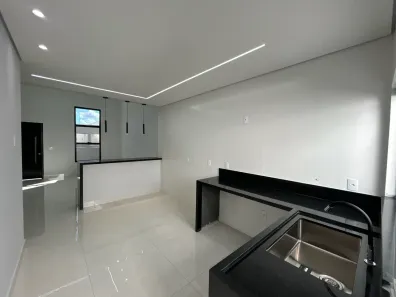 Casa com 3 Quartos à venda, 135m² no Ceilândia Sul, Brasília