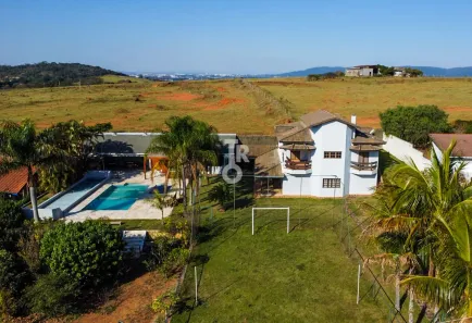 Fazenda/Sítio com 4 Quartos à venda, 2000m² no Cafezal, Itupeva