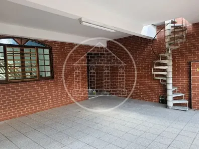 Sobrado com 3 Quartos à venda, 300m² no Parque América, São Paulo