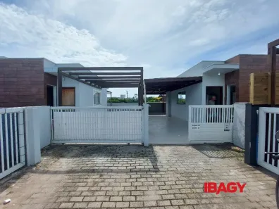 Casa com 2 Quartos para alugar, 55m² no Ribeirão da Ilha, Florianópolis