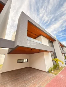 Casa de Condomínio com 4 Quartos à venda, 240m² no Buraquinho, Lauro de Freitas