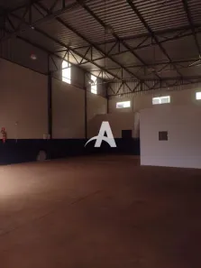 Galpão/Depósito/Armazém para alugar, 200m² no Segismundo Pereira, Uberlândia