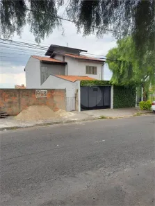Sobrado com 3 Quartos à venda, 213m² no Jardim Regina, Indaiatuba