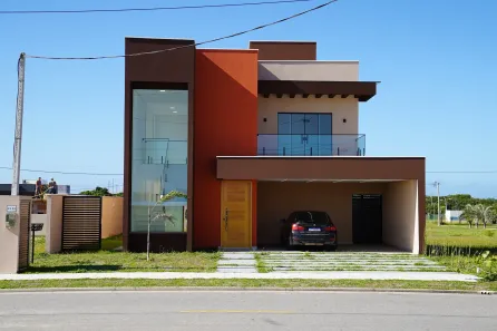 Casa de Condomínio com 3 Quartos à venda, 220m² no Ogiva, Cabo Frio