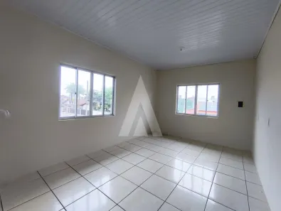 Apartamento com 2 Quartos para alugar, 58m² no Iririú, Joinville