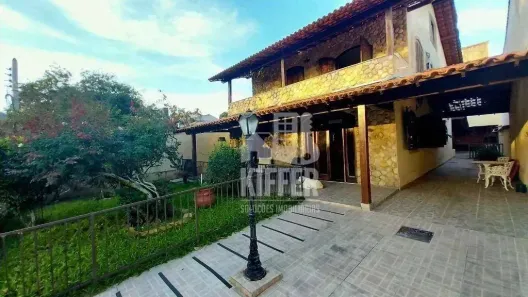 Casa com 4 Quartos à venda, 398m² no Piratininga, Niterói