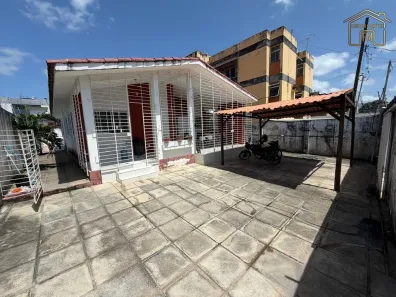 Casa com 3 Quartos à venda, 190m² no Jardim Atlântico, Olinda
