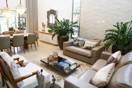 Sobrado com 4 Quartos à venda, 395m² no Jardim Karaíba, Uberlândia