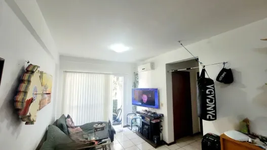 Apartamento com 2 Quartos à venda, 58m² no Coqueiros, Florianópolis