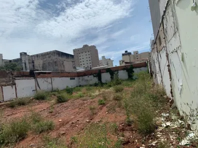 Lote/Terreno à venda, 595m² no Martins, Uberlândia