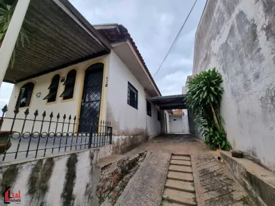 Casa com 3 Quartos à venda, 135m² no Centro, Presidente Prudente