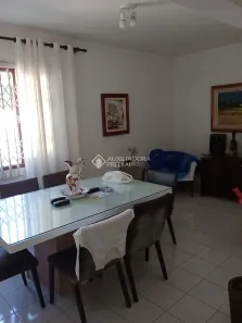 Casa com 3 Quartos à venda, 130m² no Carianos, Florianópolis