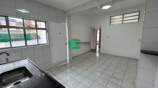 Casa com 2 Quartos para alugar, 118m² no Vila Assunção, Santo André