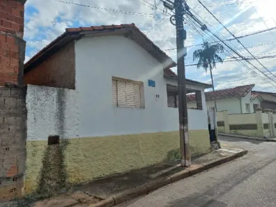 Casa com 2 Quartos à venda, 196m² no Vila Santana, Itapetininga