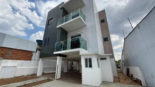 Prédio Residencial com 8 Quartos à venda, 360m² no Compensa, Manaus