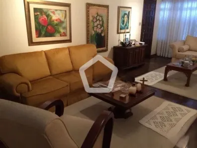Casa com 3 Quartos à venda, 186m² no Jardim Umuarama, São Paulo