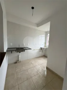 Apartamento com 2 Quartos à venda, 42m² no Três Poços, Volta Redonda