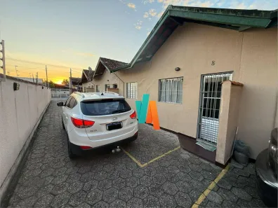 Casa com 2 Quartos à venda, 45m² no Jardim Casa Branca, Caraguatatuba