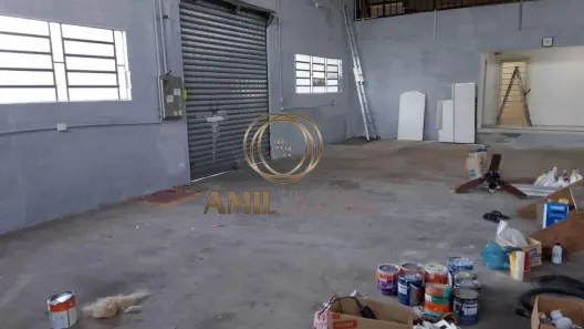 Galpão/Depósito/Armazém para alugar, 700m² no Vila São Benedito, São José dos Campos