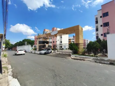 Apartamento com 2 Quartos para alugar, 48m² no Itararé, Teresina