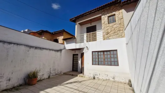 Casa com 3 Quartos à venda, 220m² no Horto Santo Antonio, Jundiaí