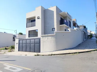 Casa com 3 Quartos à venda, 228m² no Jardim das Acácias, Poços de Caldas