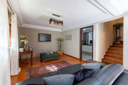 Sobrado com 5 Quartos à venda, 147m² no Tarumã, Curitiba