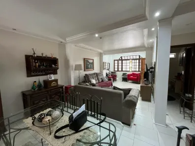 Sobrado com 3 Quartos à venda, 155m² no Gonzaga, Santos